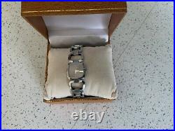 Gucci 125.5 Woman's Watch, Grey Dial, Great Condition