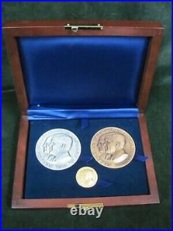 Official 2005 Presidential Inaugural Medal Set Gold, Silver, Bronze