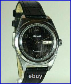 Raketa black rare watch Vintage soviet mechanical mens shockproof USSR calendar