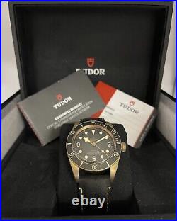 TUDOR BLACK BAY REF79250BA. 43mm SLATE GREY & BRONZE. FULL SET. WNTY TO 2027